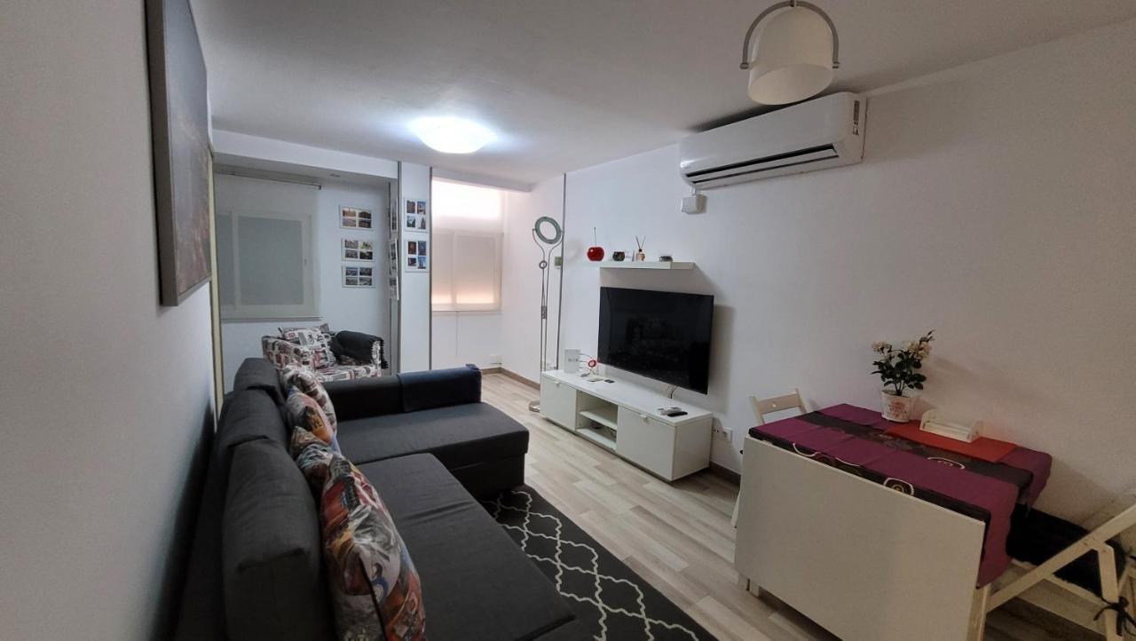 Apartaments B O D Collblanc L'Hospitalet de Llobregat Bagian luar foto