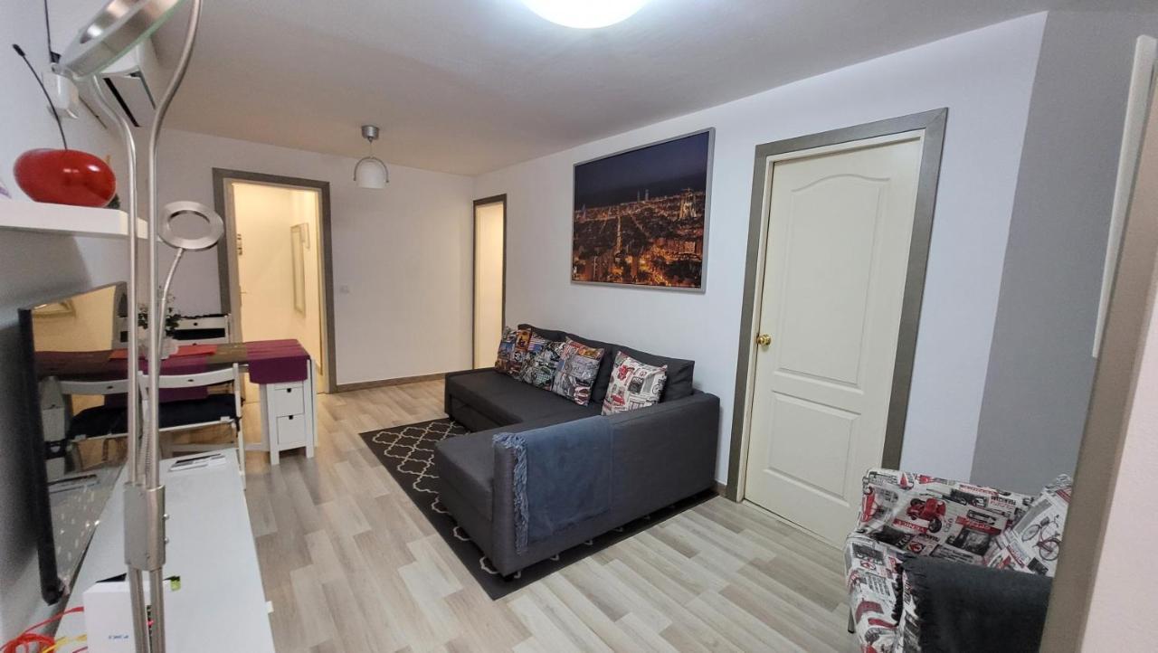 Apartaments B O D Collblanc L'Hospitalet de Llobregat Bagian luar foto