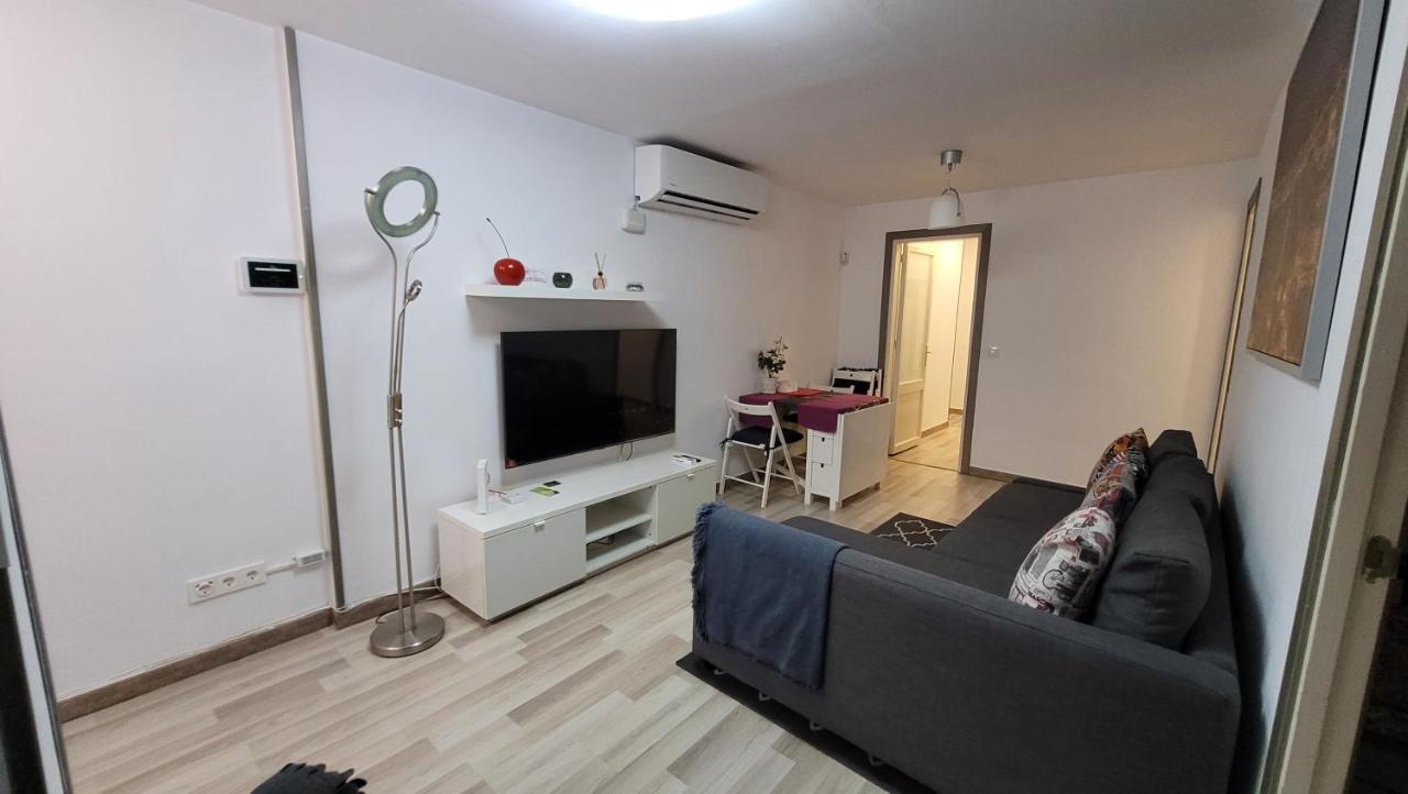 Apartaments B O D Collblanc L'Hospitalet de Llobregat Bagian luar foto
