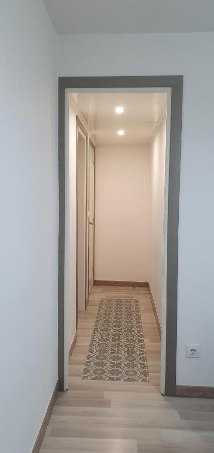 Apartaments B O D Collblanc L'Hospitalet de Llobregat Bagian luar foto