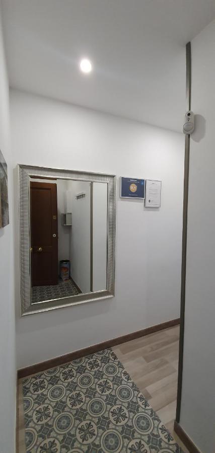 Apartaments B O D Collblanc L'Hospitalet de Llobregat Bagian luar foto