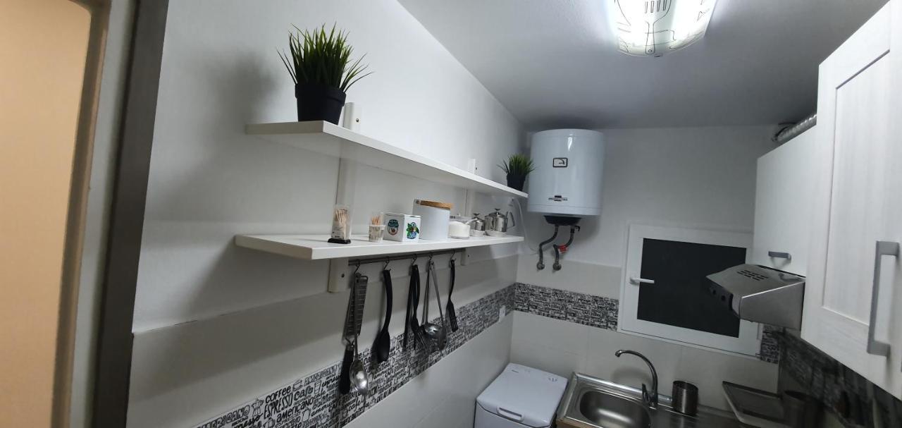 Apartaments B O D Collblanc L'Hospitalet de Llobregat Bagian luar foto