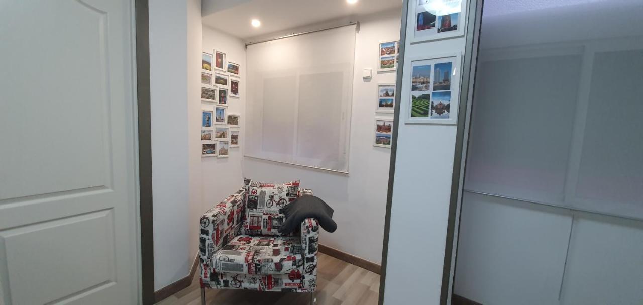 Apartaments B O D Collblanc L'Hospitalet de Llobregat Bagian luar foto