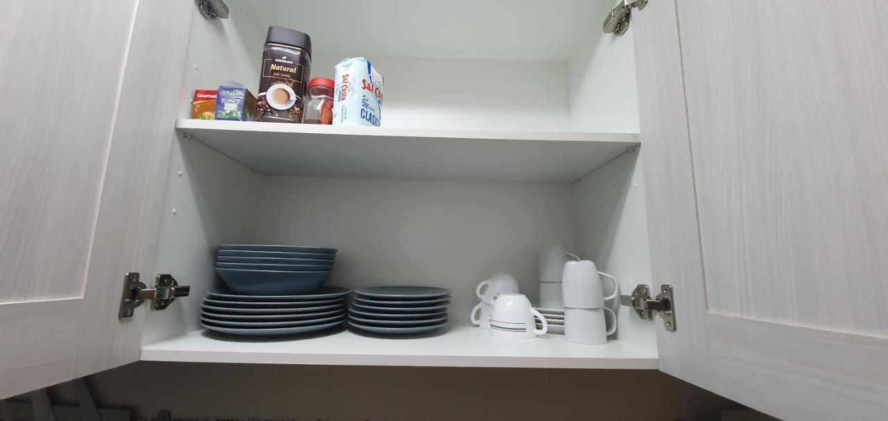 Apartaments B O D Collblanc L'Hospitalet de Llobregat Bagian luar foto