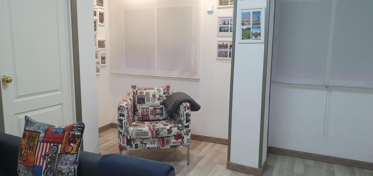 Apartaments B O D Collblanc L'Hospitalet de Llobregat Bagian luar foto
