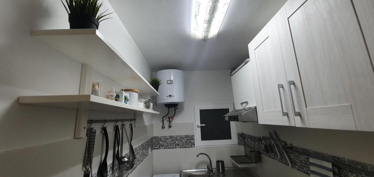 Apartaments B O D Collblanc L'Hospitalet de Llobregat Bagian luar foto