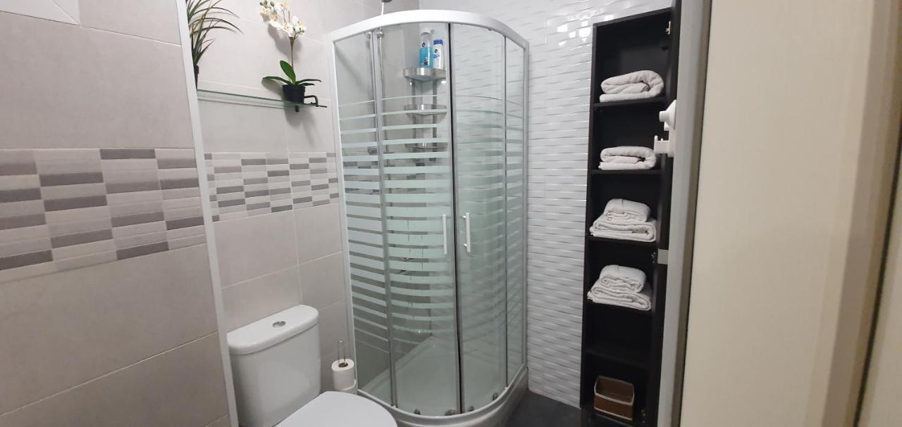 Apartaments B O D Collblanc L'Hospitalet de Llobregat Bagian luar foto