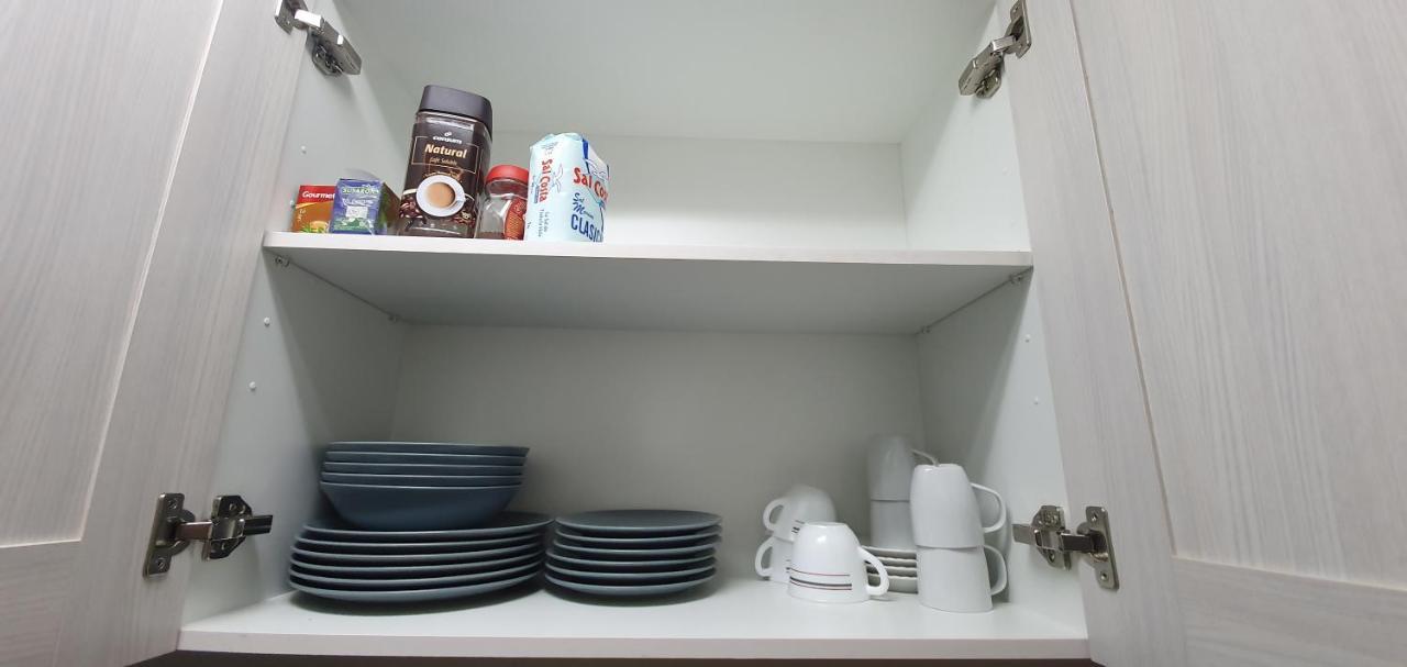 Apartaments B O D Collblanc L'Hospitalet de Llobregat Bagian luar foto