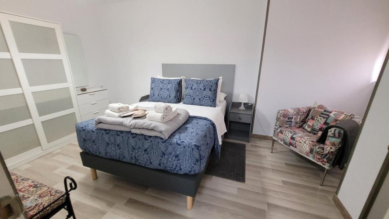 Apartaments B O D Collblanc L'Hospitalet de Llobregat Bagian luar foto
