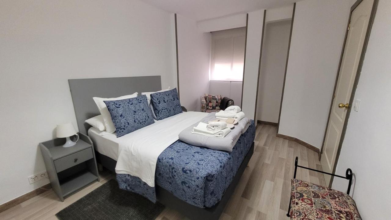 Apartaments B O D Collblanc L'Hospitalet de Llobregat Bagian luar foto