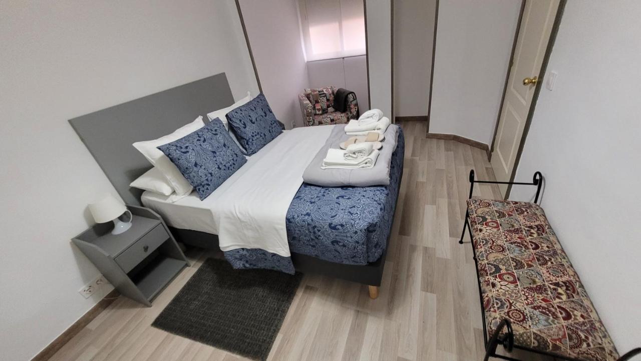 Apartaments B O D Collblanc L'Hospitalet de Llobregat Bagian luar foto