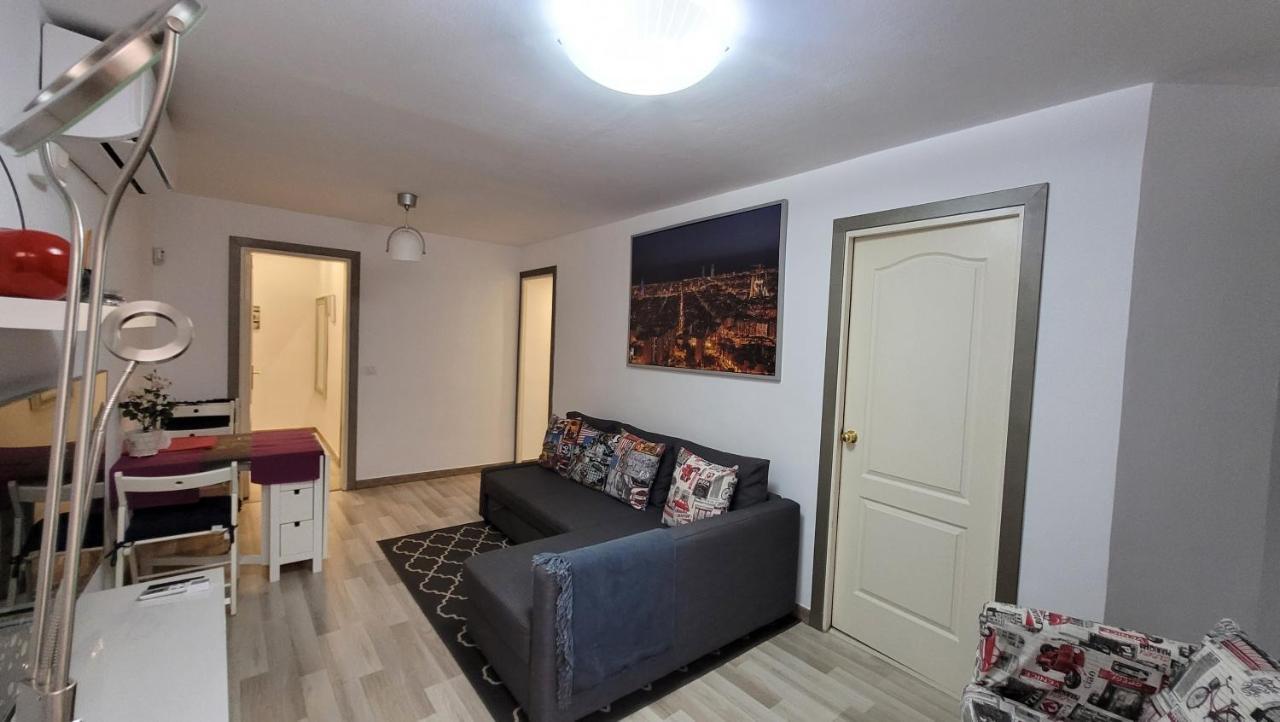 Apartaments B O D Collblanc L'Hospitalet de Llobregat Bagian luar foto